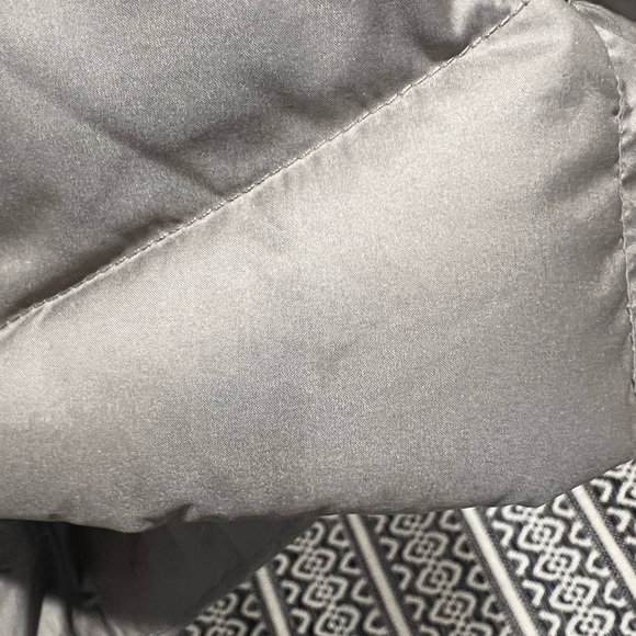 Marmot down jacket. - Picture 11 of 12